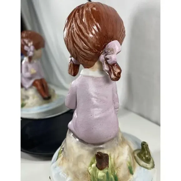 Moppets 1973 Gorham Musical Girl Sitting On hill 7" Tall Plays Someday My Love - Picture 3 of 7